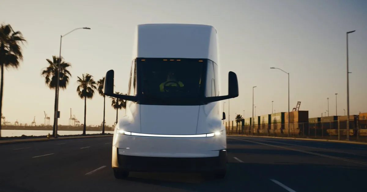 Tesla Semi elektrikli kamyon, yüksek hacimli üretim için hazır