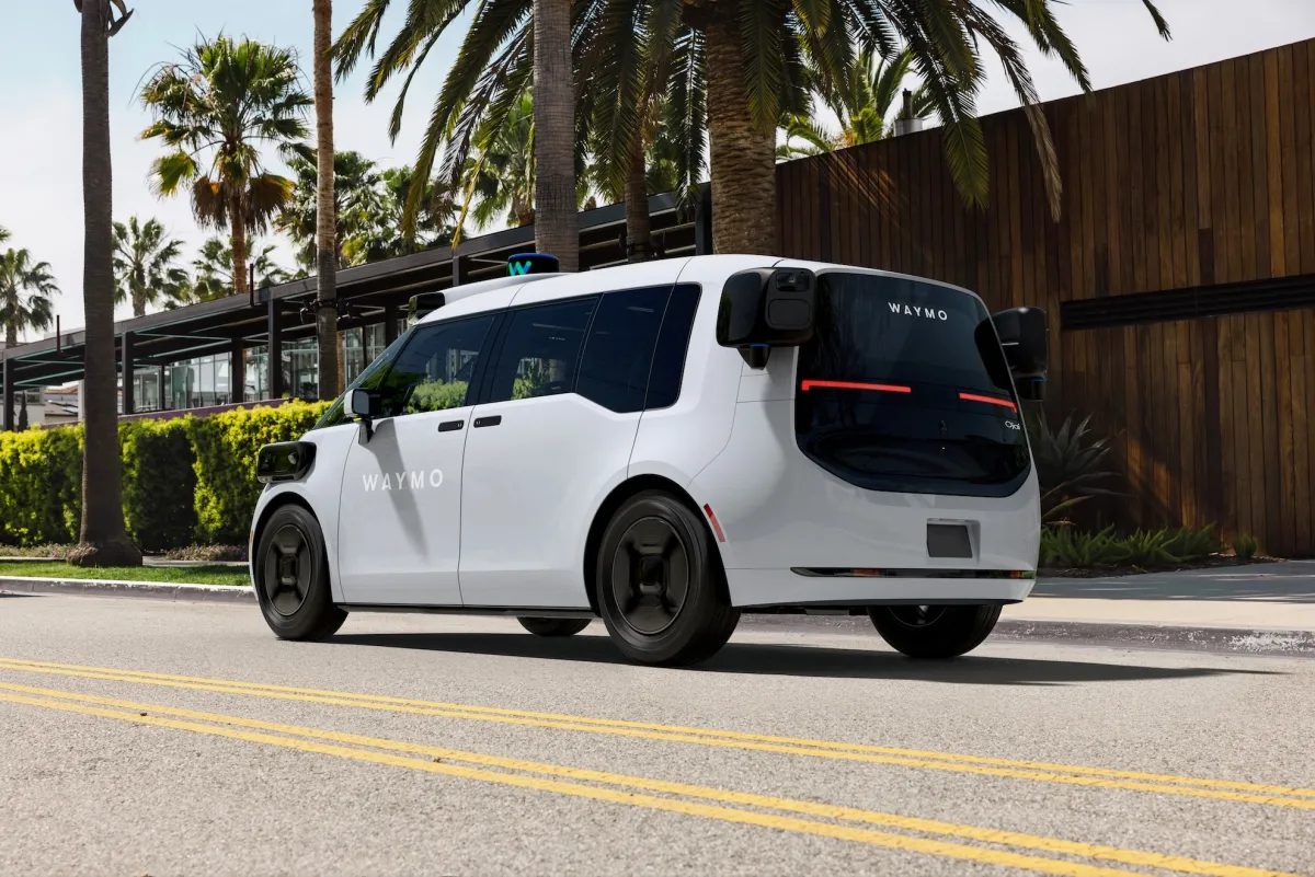Waymo robotaksi hizmeti Las Vegas'ta başladı