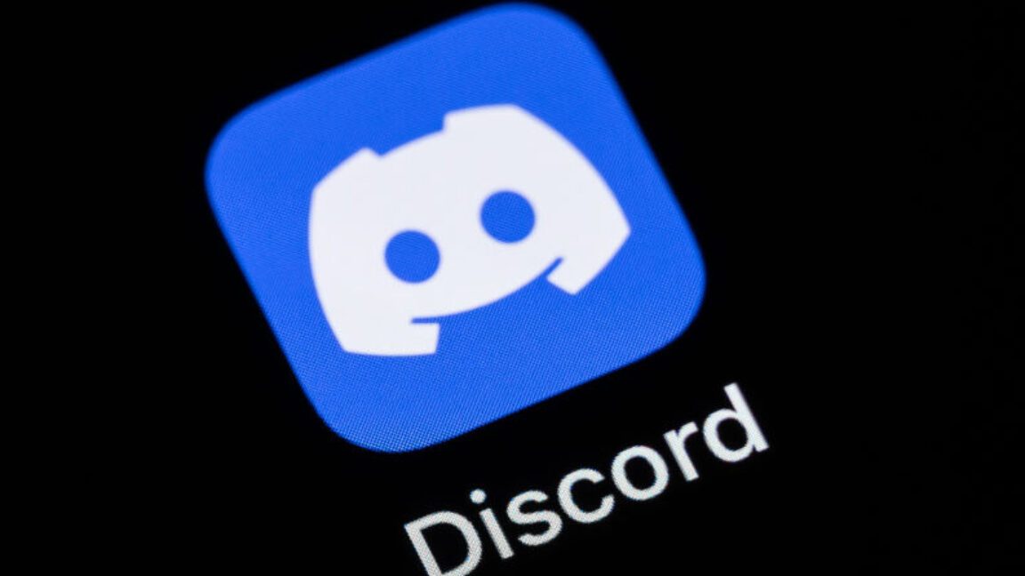 Discord yaş doğrulama sistemi ile kullanıcıların güvenliği artırılıyor.