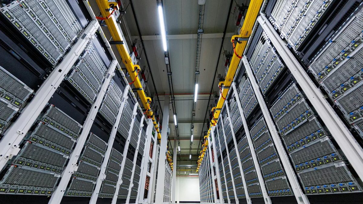 Microsoft veri merkezi kapasite artışı ile yapay zeka yatırımları