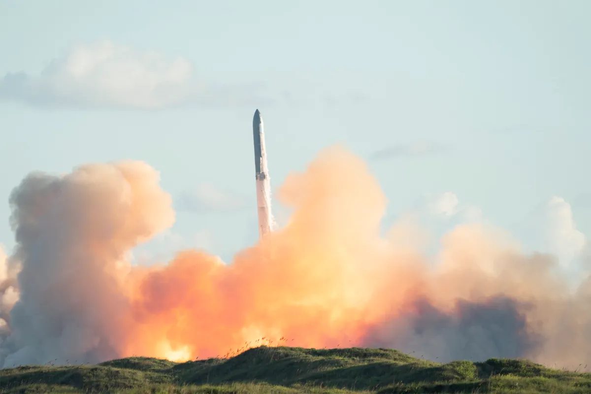 SpaceX Starship roketi, uzayda yörüngeye yerleşme denemesi yapacak.