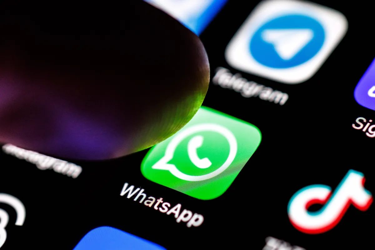 WhatsApp Business kurulumu için yapay zeka ajanlarıyla kolaylaştırma süreci.
