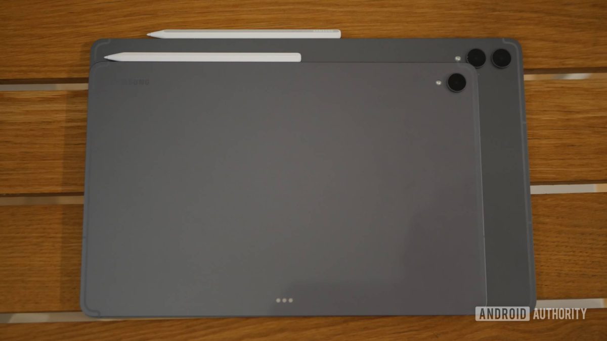 Samsung Galaxy Tab S12 serisi Plus ve Ultra modelleri tanıtıldı.