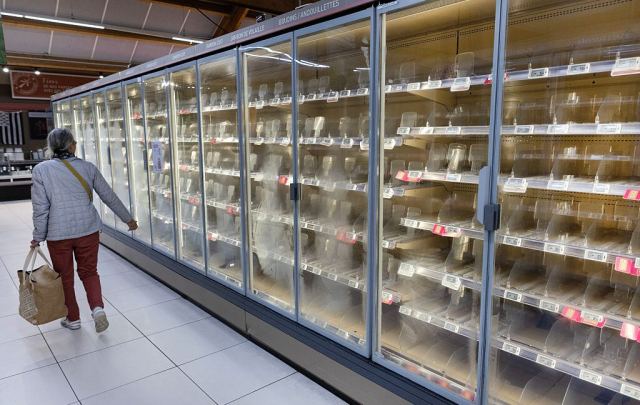 Frigo hack olayı, Fransa'daki süpermarketlerde büyük gıda israfına yol açtı.