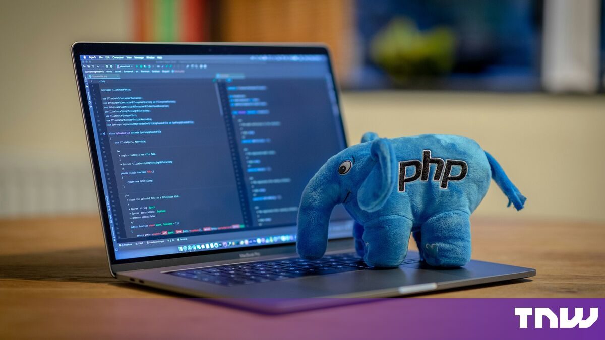 PHP güvenlik açığı güncellemeleri ile ilgili bilgilendirici görsel.