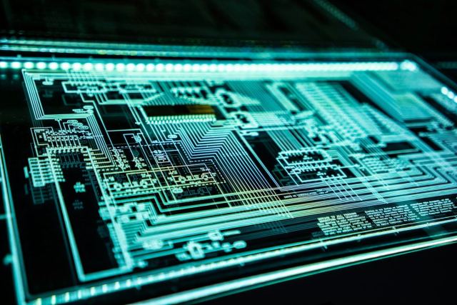 Güneş santralleri kontrol sistemleri için BSI'nın önerisi, doğrudan internet erişimini kapatmayı içeriyor.