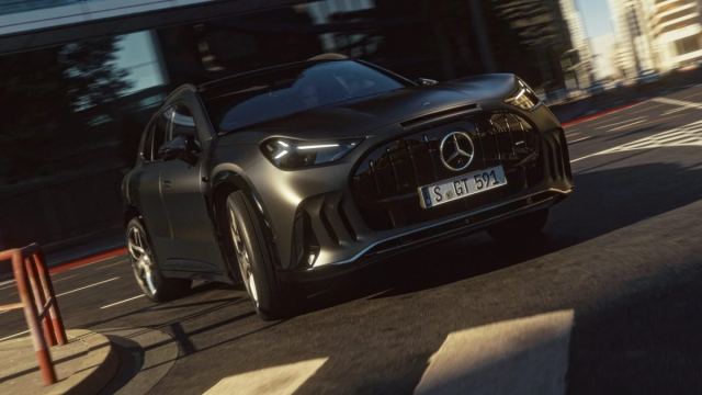 Mercedes-AMG GT SUV, 1.169 beygir gücü ve 710 kW şarj desteği ile dikkat çekiyor.