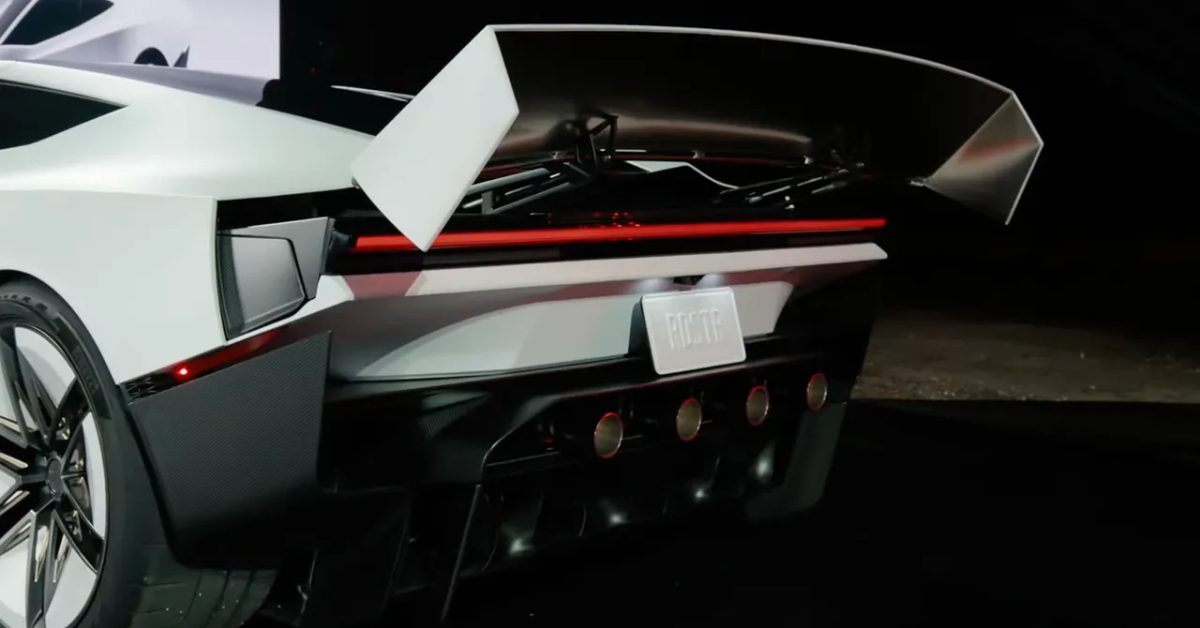 Tesla Roadster 2 tanıtımı sırasında aracın havada süzülmesi