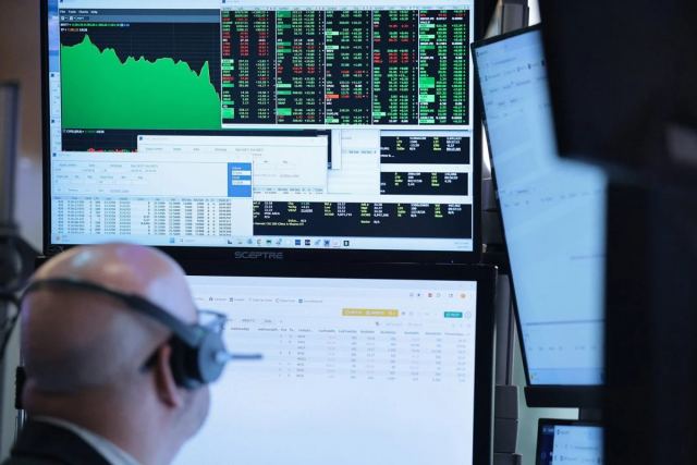 Yapay zeka yatırımları ve finansman riskleri hakkında bilgi veren grafik.