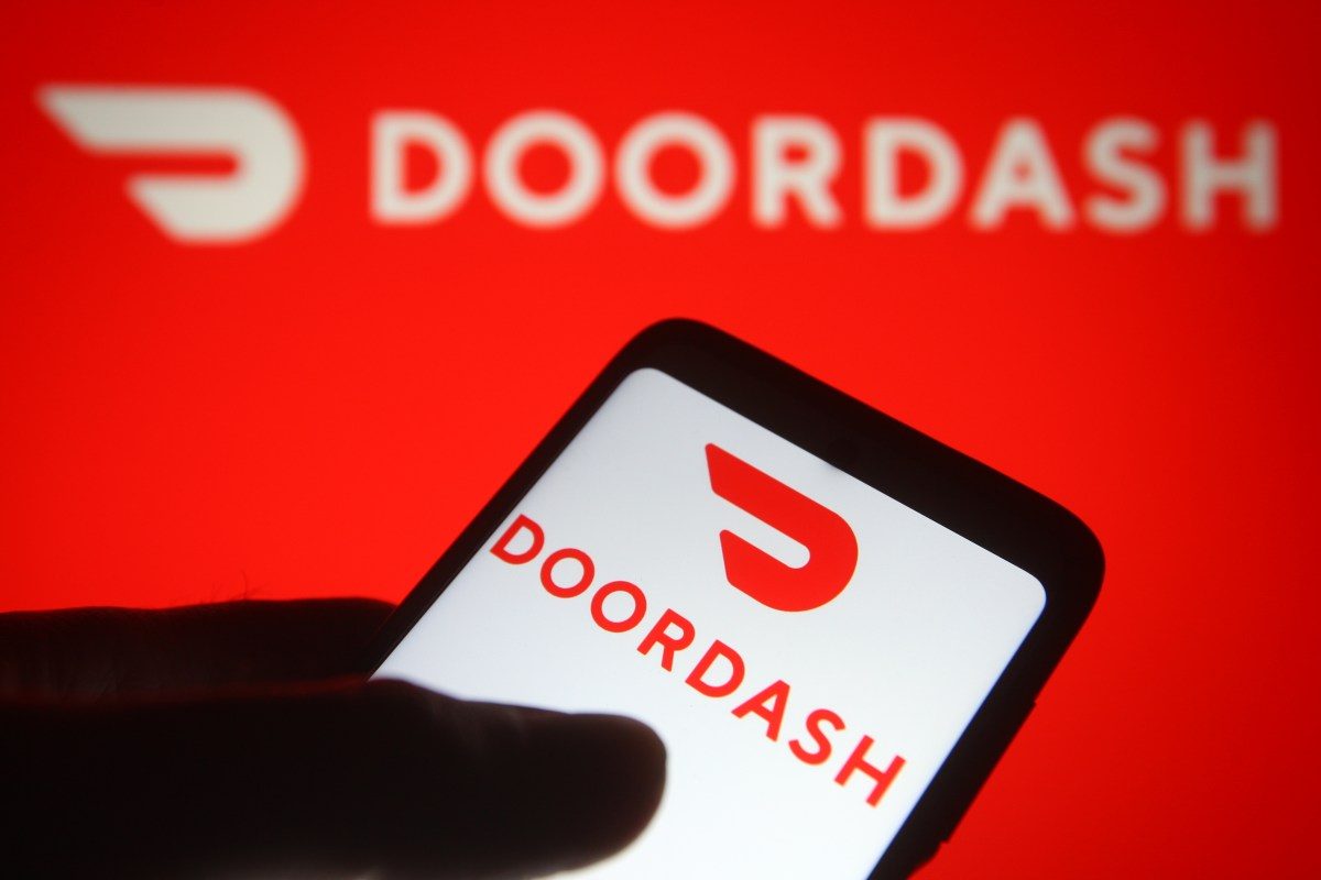 DoorDash ve Instacart'ın birleşmesi, gıda teslimatı alanında yeni fırsatlar sunacak.