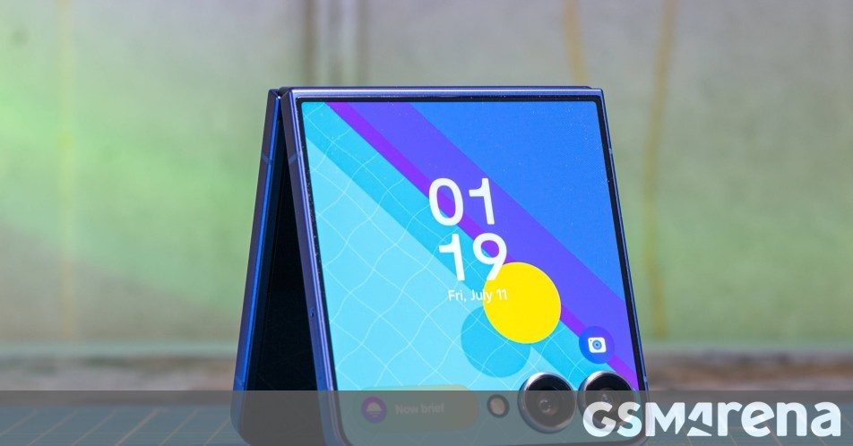 Samsung Galaxy Z Fold7 için One UI 9 güncellemesi ile yeni özellikler geliyor