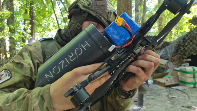 ABD Ordusu insansız hava aracı ve Dragoon Bombs ile askeri uygulama