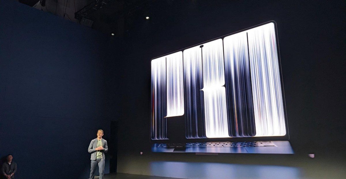 Apple'ın ilk dokunmatik ekranlı MacBook Pro modeli tanıtıldı.