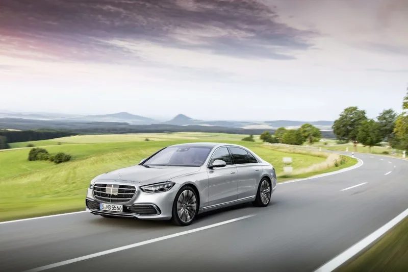 Mercedes-Benz geri çağırma haberi, S-Serisi araçlar için önemli bir güvenlik durumu.