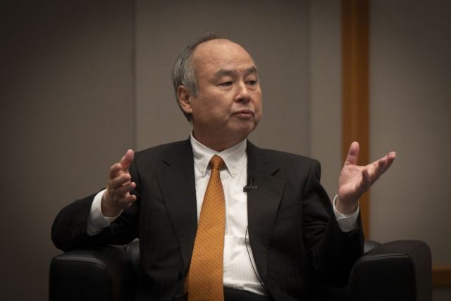SoftBank'ın yeni fon arayışı ve yapay zeka projeleri üzerine bilgi.