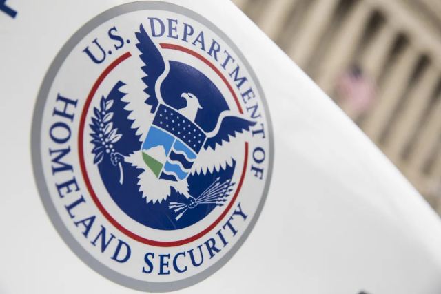 Bluesky sosyal medya platformu, DHS sızıntısına giden bağlantıları engelliyor.