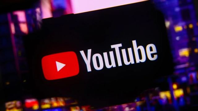 YouTube yorumları için GIF ve görsel desteği hakkında bilgi veren grafik.